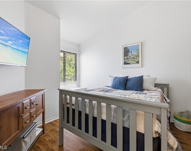 27119 Oakwood Lake Drive - Photo Thumbnail 15