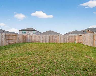 3025 Fantasy Terrace Drive - Photo Thumbnail 43