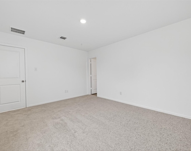 3025 Fantasy Terrace Drive - Photo Thumbnail 29