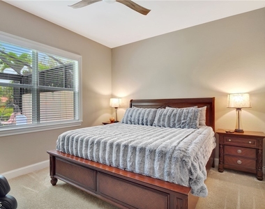 11230 Suffield Street - Photo Thumbnail 14