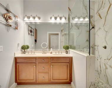 11230 Suffield Street - Photo Thumbnail 15