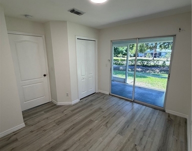 10625 Windsmont Court - Photo Thumbnail 8