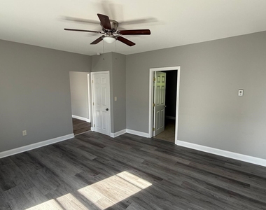 152 Pearl - Photo Thumbnail 11