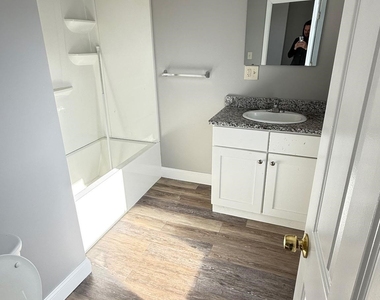 152 Pearl - Photo Thumbnail 6
