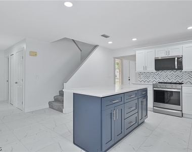 17337 Phlox Drive - Photo Thumbnail 16
