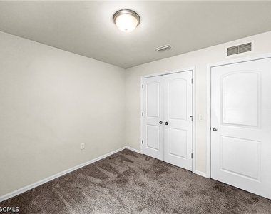 18321 Gibraltar Lane - Photo Thumbnail 17