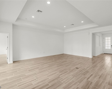 15222 Jadestone Drive - Photo Thumbnail 11