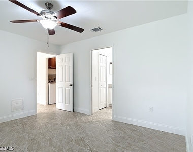 18522 Robinson Avenue - Photo Thumbnail 25