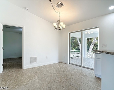 18522 Robinson Avenue - Photo Thumbnail 8