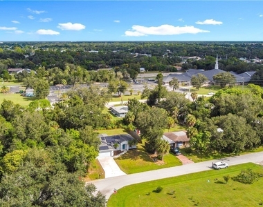 18522 Robinson Avenue - Photo Thumbnail 35