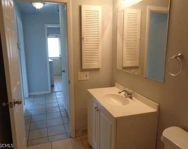 3921 Del Prado Boulevard S - Photo Thumbnail 11