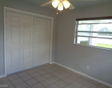 3921 Del Prado Boulevard S - Photo Thumbnail 13