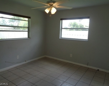3921 Del Prado Boulevard S - Photo Thumbnail 12