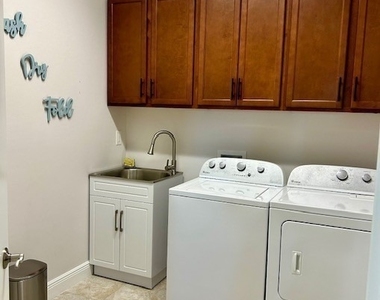 10455 Casella Way - Photo Thumbnail 30