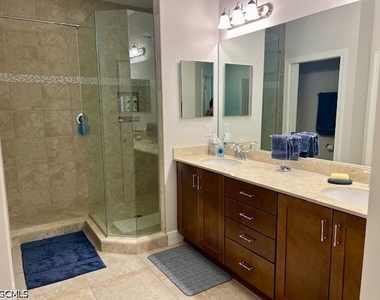 10455 Casella Way - Photo Thumbnail 21