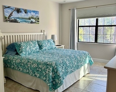 10455 Casella Way - Photo Thumbnail 19