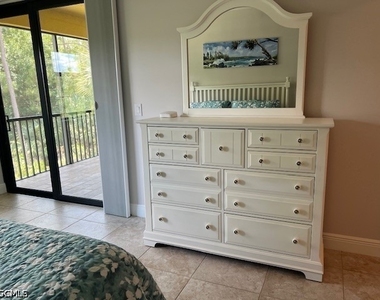 10455 Casella Way - Photo Thumbnail 20