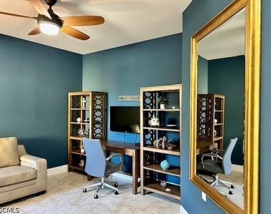 10455 Casella Way - Photo Thumbnail 17