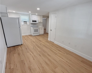 204 2nd Street - Photo Thumbnail 5