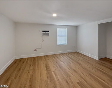 204 2nd Street - Photo Thumbnail 1