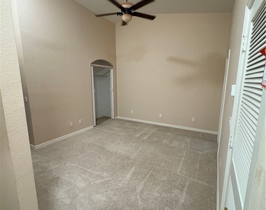 8649 Athena Court - Photo Thumbnail 22