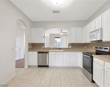 9729 Heatherstone River Court - Photo Thumbnail 15