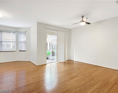 9729 Heatherstone River Court - Photo Thumbnail 7