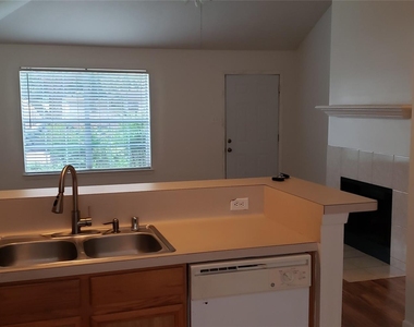 18914 S Wimbledon Drive - Photo Thumbnail 1