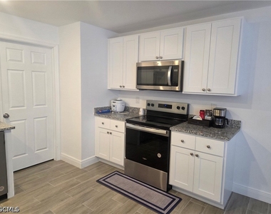 2156 Edison Avenue - Photo Thumbnail 7