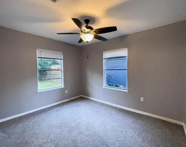 5211 Myrtlewood Street - Photo Thumbnail 14