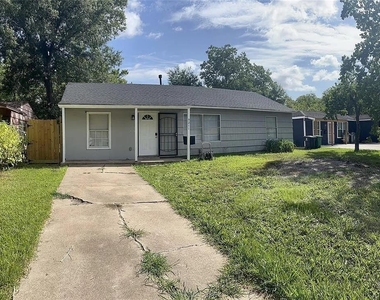 5211 Myrtlewood Street - Photo Thumbnail 13