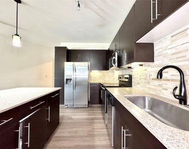 3788 Richmond St Avenue - Photo Thumbnail 6