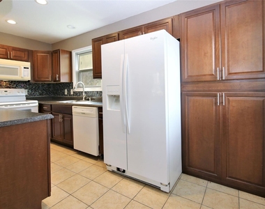 6611 Wayne Johnson Avenue - Photo Thumbnail 5