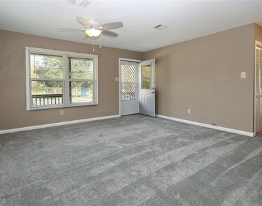 6611 Wayne Johnson Avenue - Photo Thumbnail 4