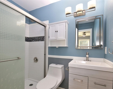 6611 Wayne Johnson Avenue - Photo Thumbnail 9