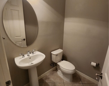 9071 Albion Lane N - Photo Thumbnail 11