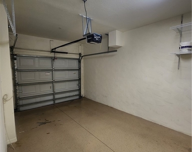 9071 Albion Lane N - Photo Thumbnail 22