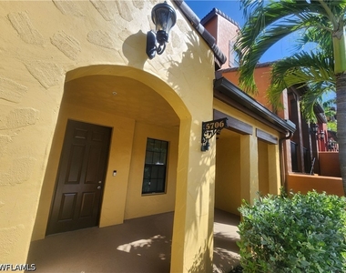 9071 Albion Lane N - Photo Thumbnail 2