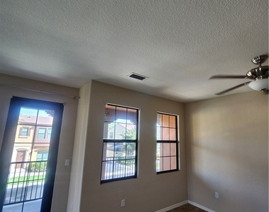 9071 Albion Lane N - Photo Thumbnail 20