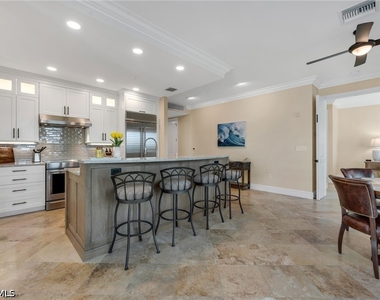 780 5th Avenue S - Photo Thumbnail 4