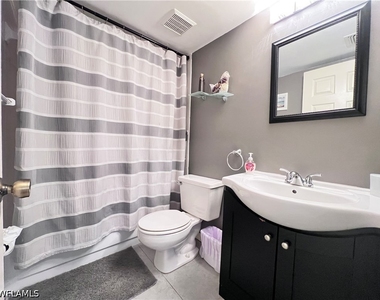 717 Landover Circle - Photo Thumbnail 11