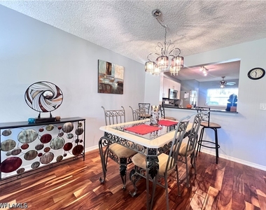 717 Landover Circle - Photo Thumbnail 4