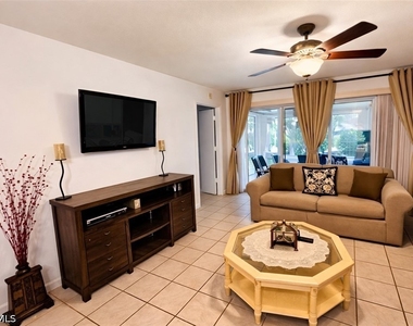 7719 Jewel Lane - Photo Thumbnail 7
