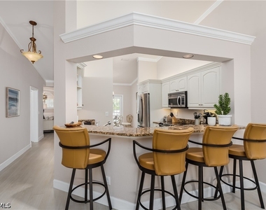 7046 Barrington Circle - Photo Thumbnail 14