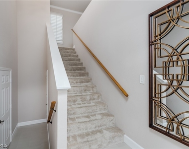 7046 Barrington Circle - Photo Thumbnail 11
