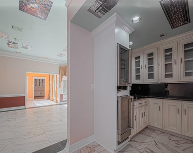5415 Olympia Fields Lane - Photo Thumbnail 7