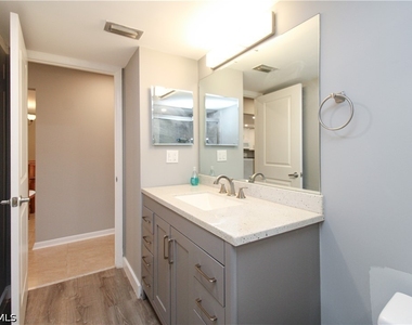 600 Valley Stream Drive - Photo Thumbnail 40