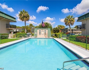 600 Valley Stream Drive - Photo Thumbnail 5