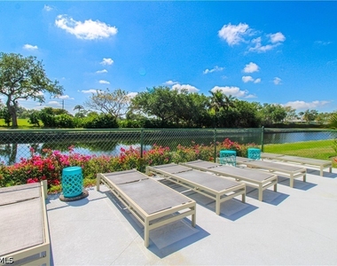 600 Valley Stream Drive - Photo Thumbnail 9