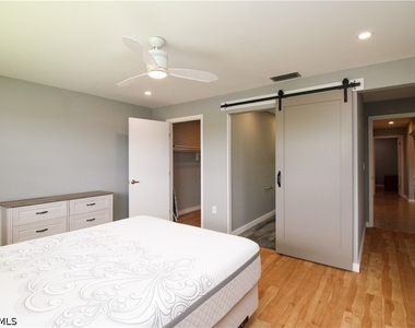 600 Valley Stream Drive - Photo Thumbnail 32